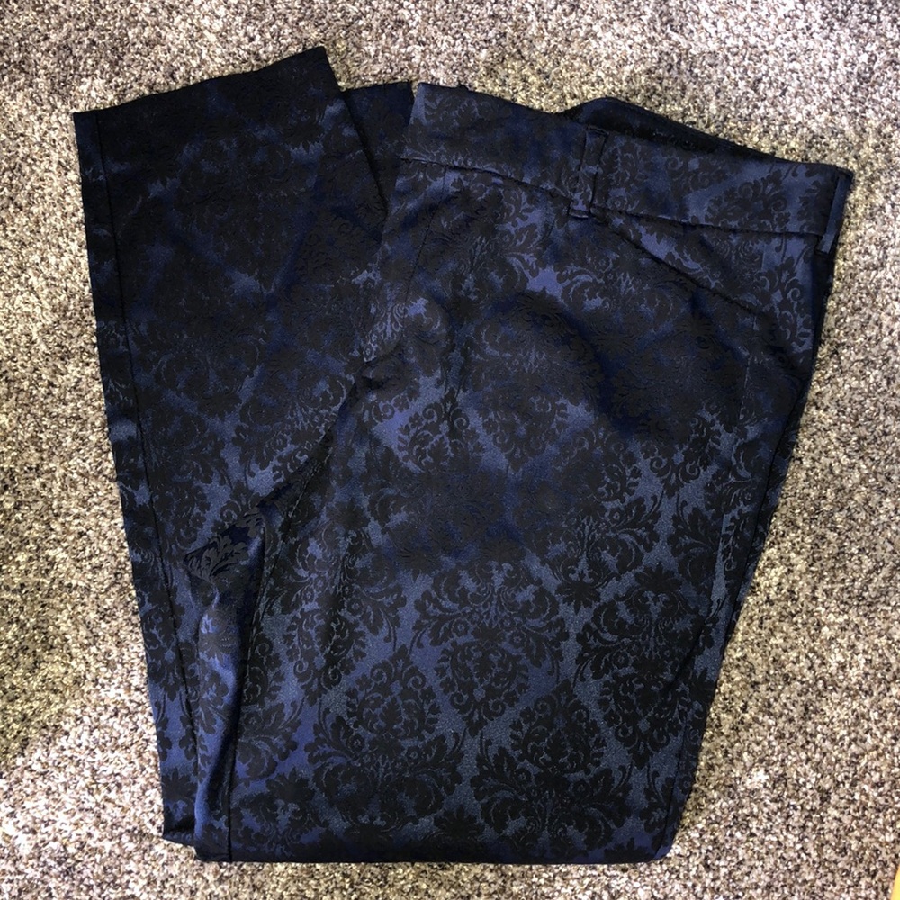 Black and blue pixie pant